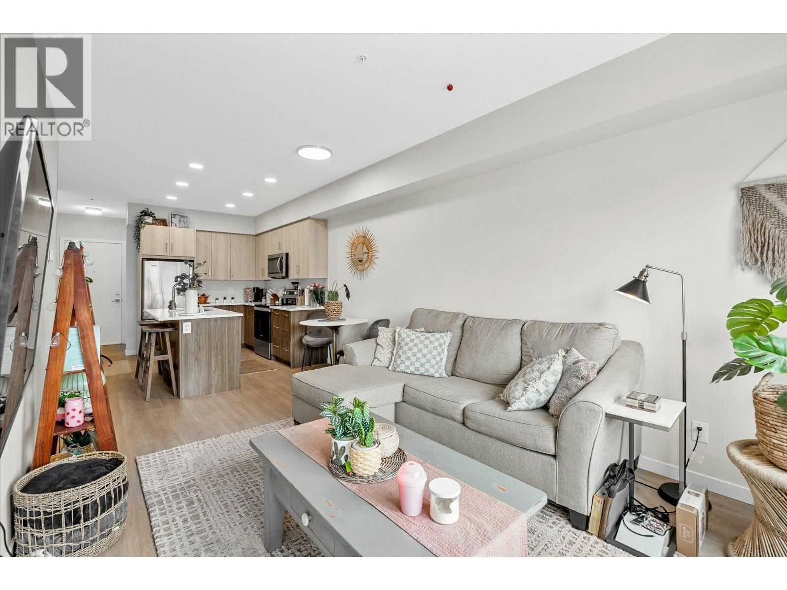 203-2301 Carrington Road, West Kelowna, BC, V4T 3K8 - 14