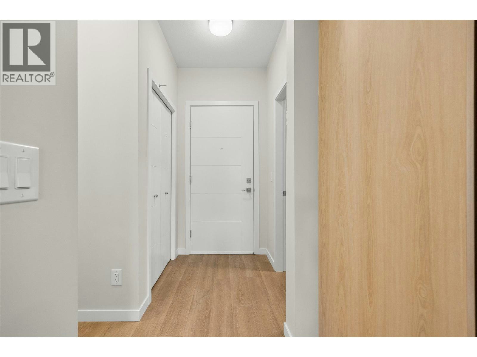 203-2301 Carrington Road, West Kelowna, BC, V4T 3K8 - 5