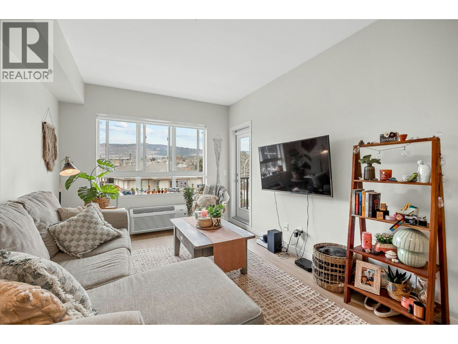 203-2301 Carrington Road, West Kelowna, BC, V4T 3K8 - 13