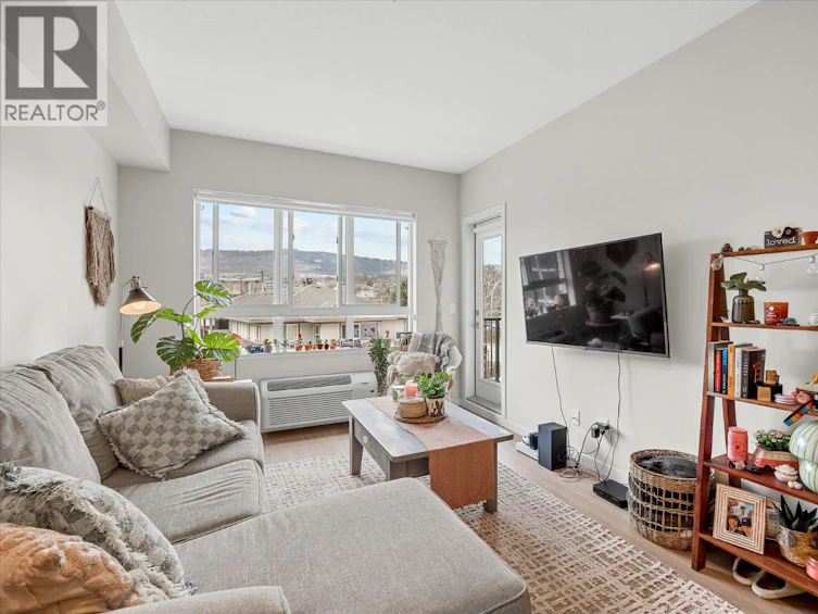 203-2301 Carrington Road, West Kelowna, BC, V4T 3K8 - 13
