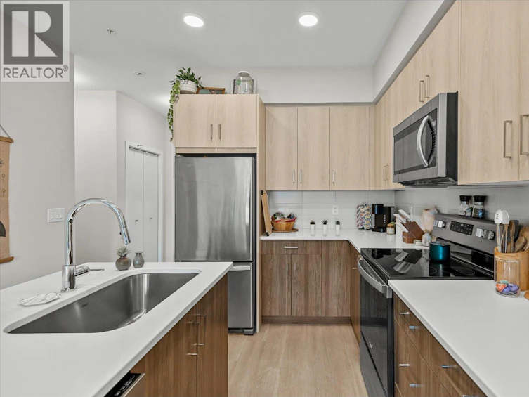 203-2301 Carrington Road, West Kelowna, BC, V4T 3K8 - 8