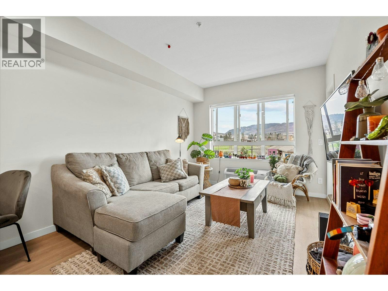 203-2301 Carrington Road, West Kelowna, BC, V4T 3K8 - 12