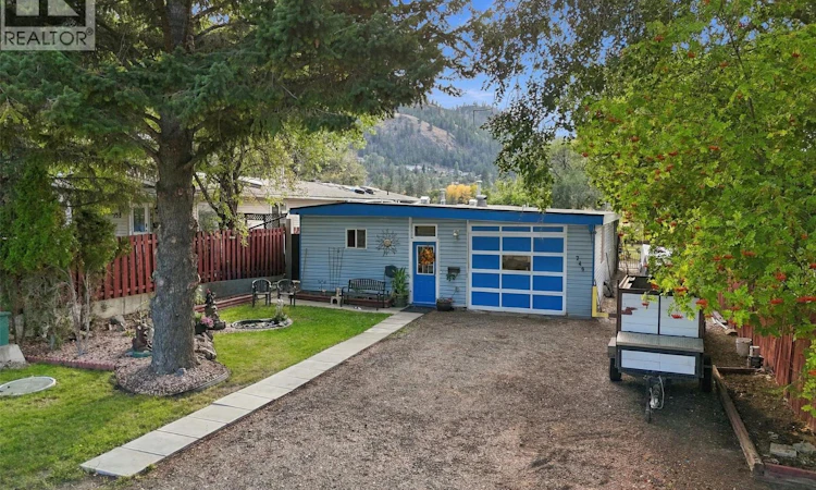 749 Klahanie Drive