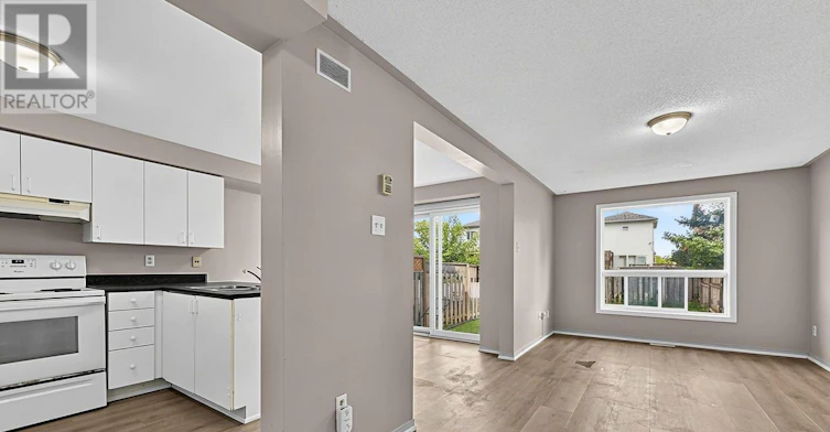 43 Black Cherry Crescent, Barrie, ON, L4N 9L1 - 5