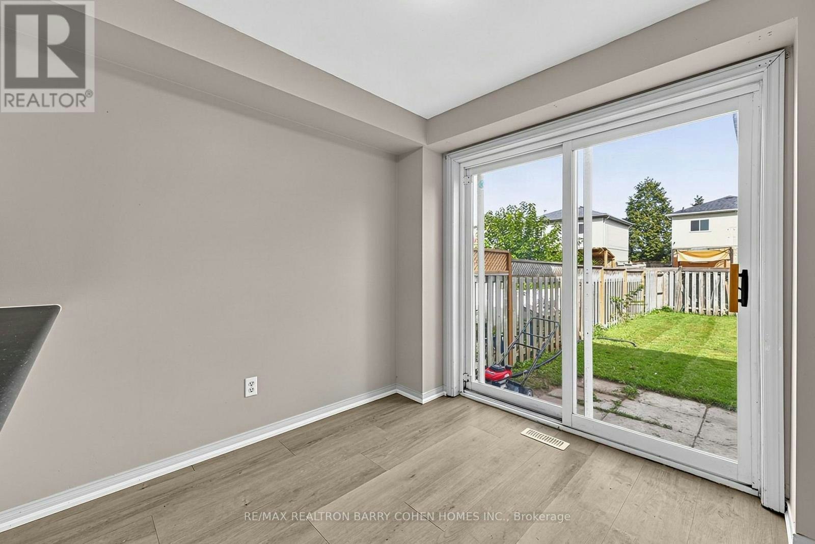 43 Black Cherry Crescent, Barrie, ON, L4N 9L1 - 8