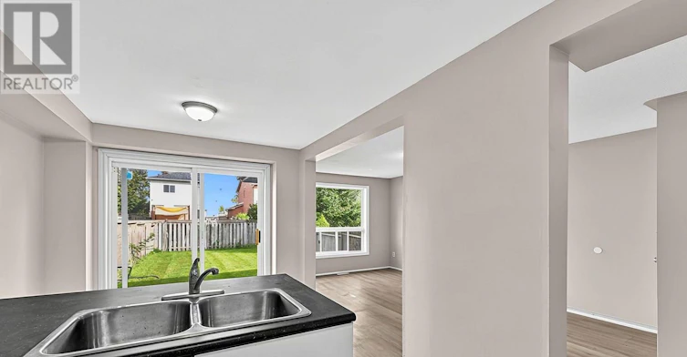 43 Black Cherry Crescent, Barrie, ON, L4N 9L1 - 7
