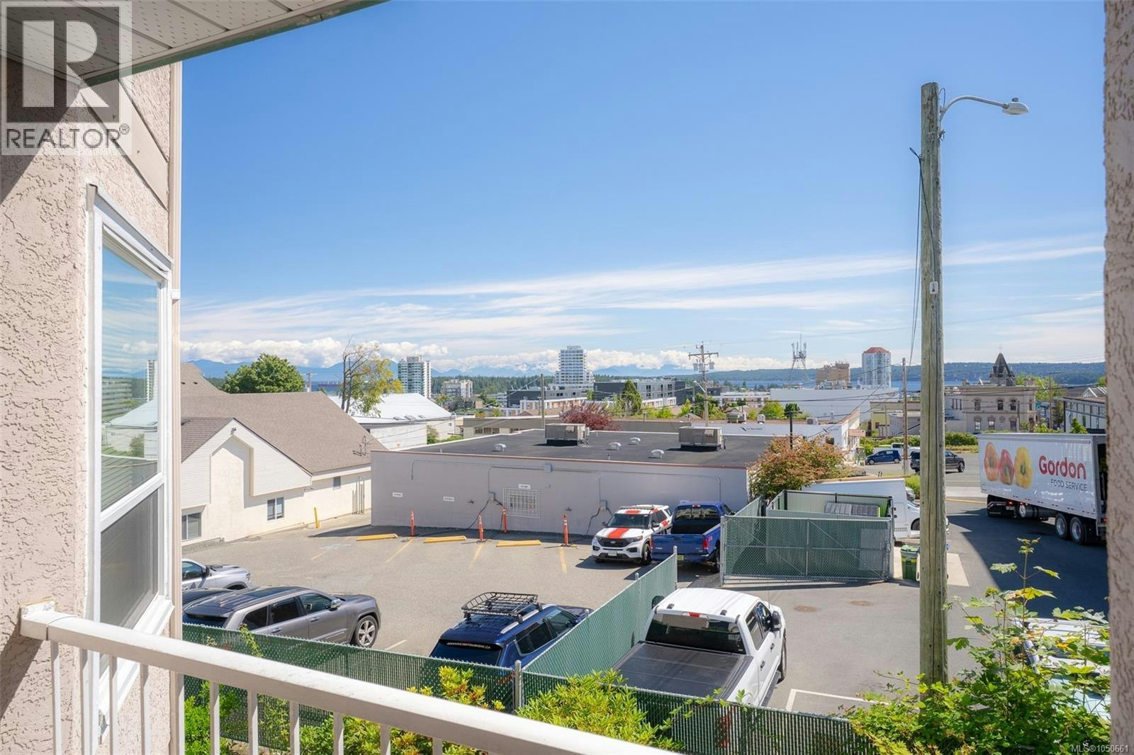 305-240 Milton Street, Nanaimo, BC, V9R 2K6