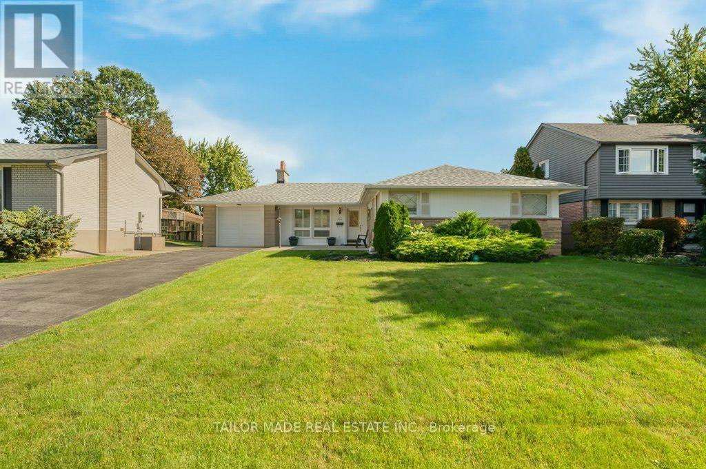 22 Greystone Crescent, Brampton, ON, L6Y 2B3