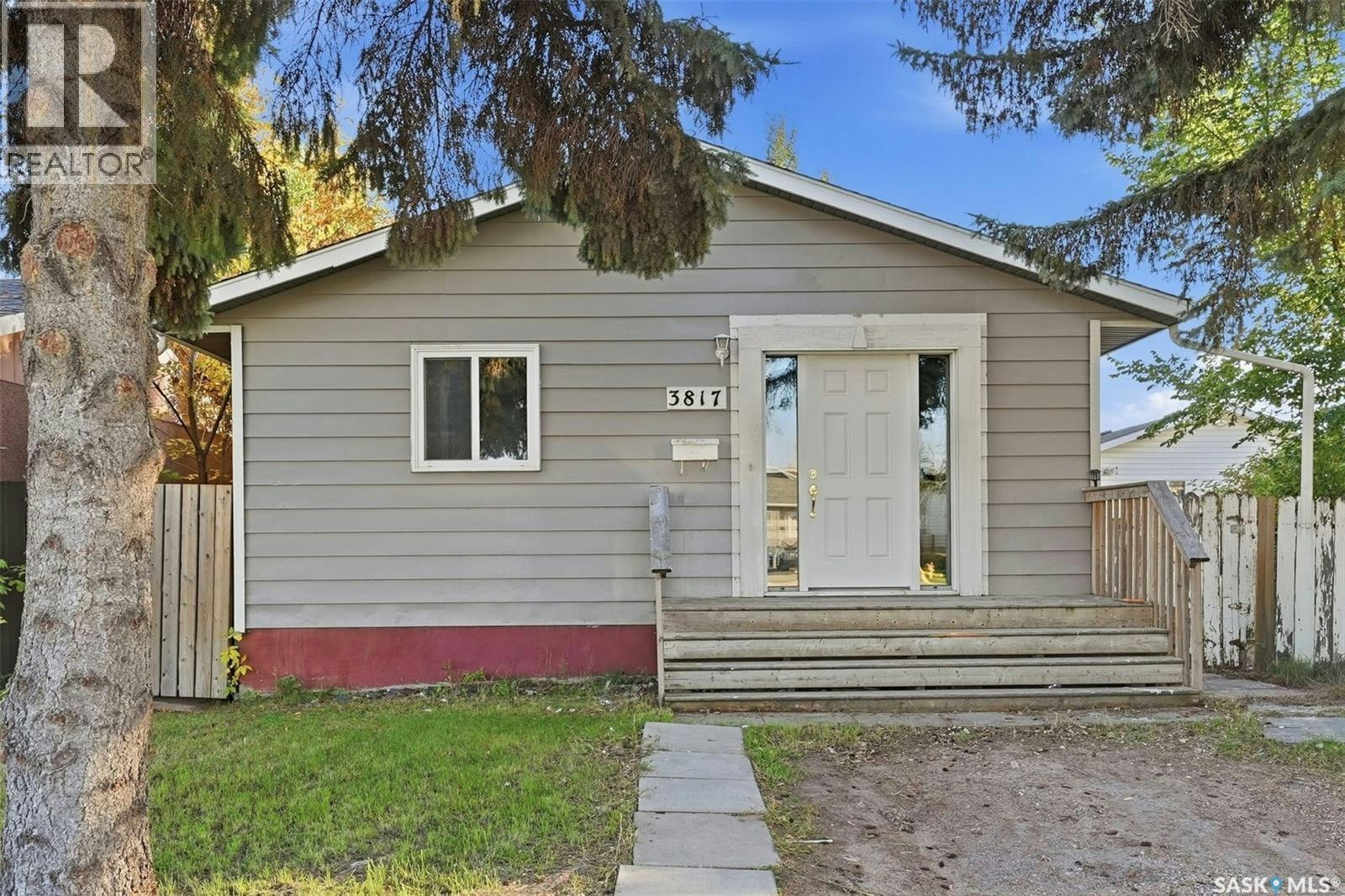 3817 Diefenbaker Drive, Saskatoon, SK, S7L 5C6
