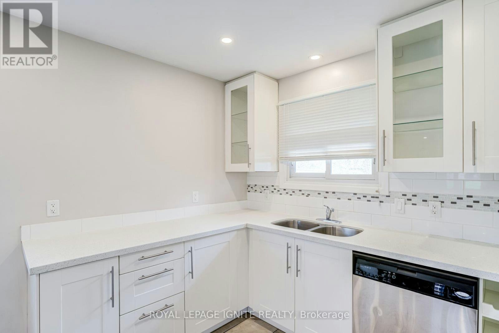 620 Central Park Boulevard N, Oshawa, ON, L1G 6A4 - 22