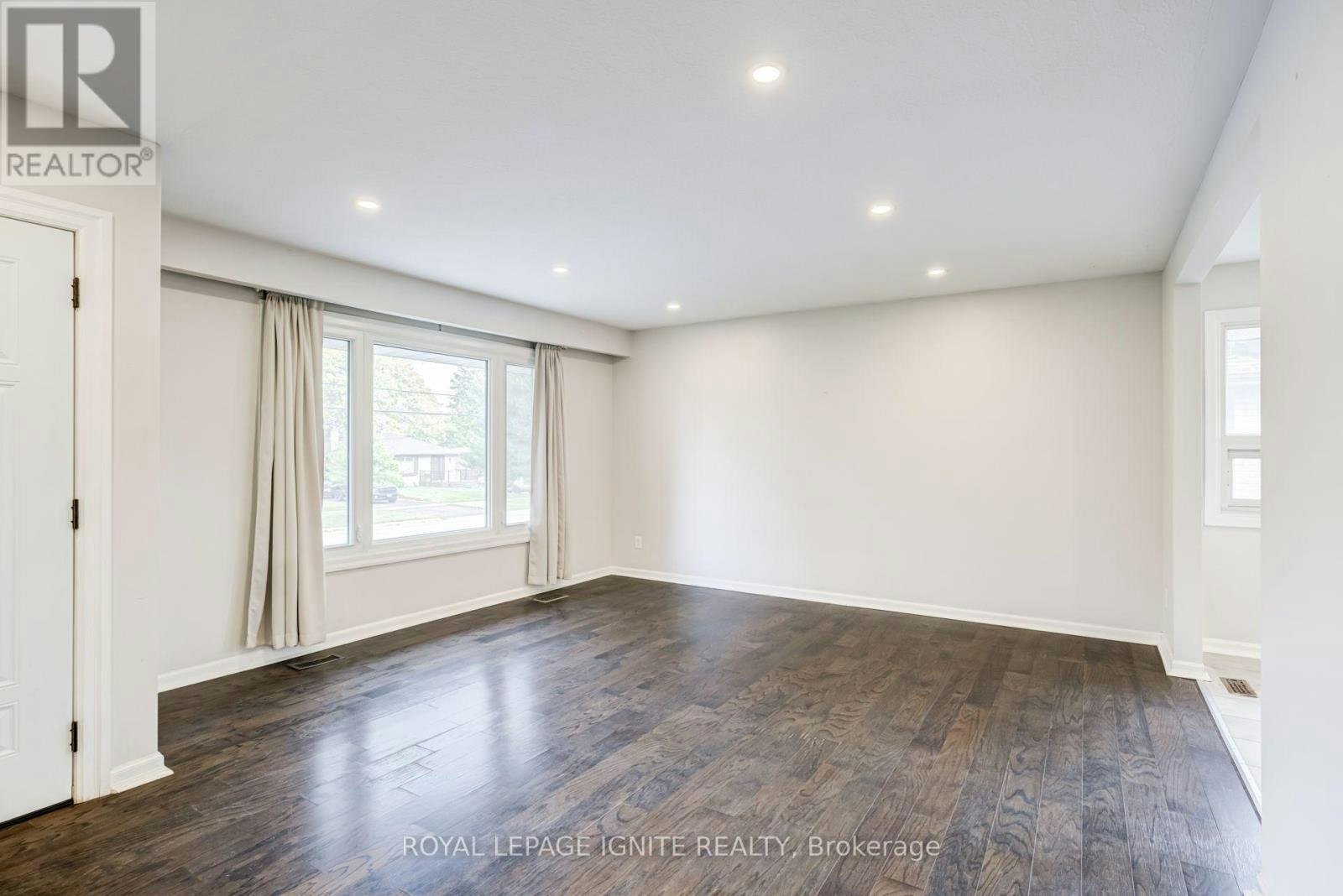 620 Central Park Boulevard N, Oshawa, ON, L1G 6A4 - 11