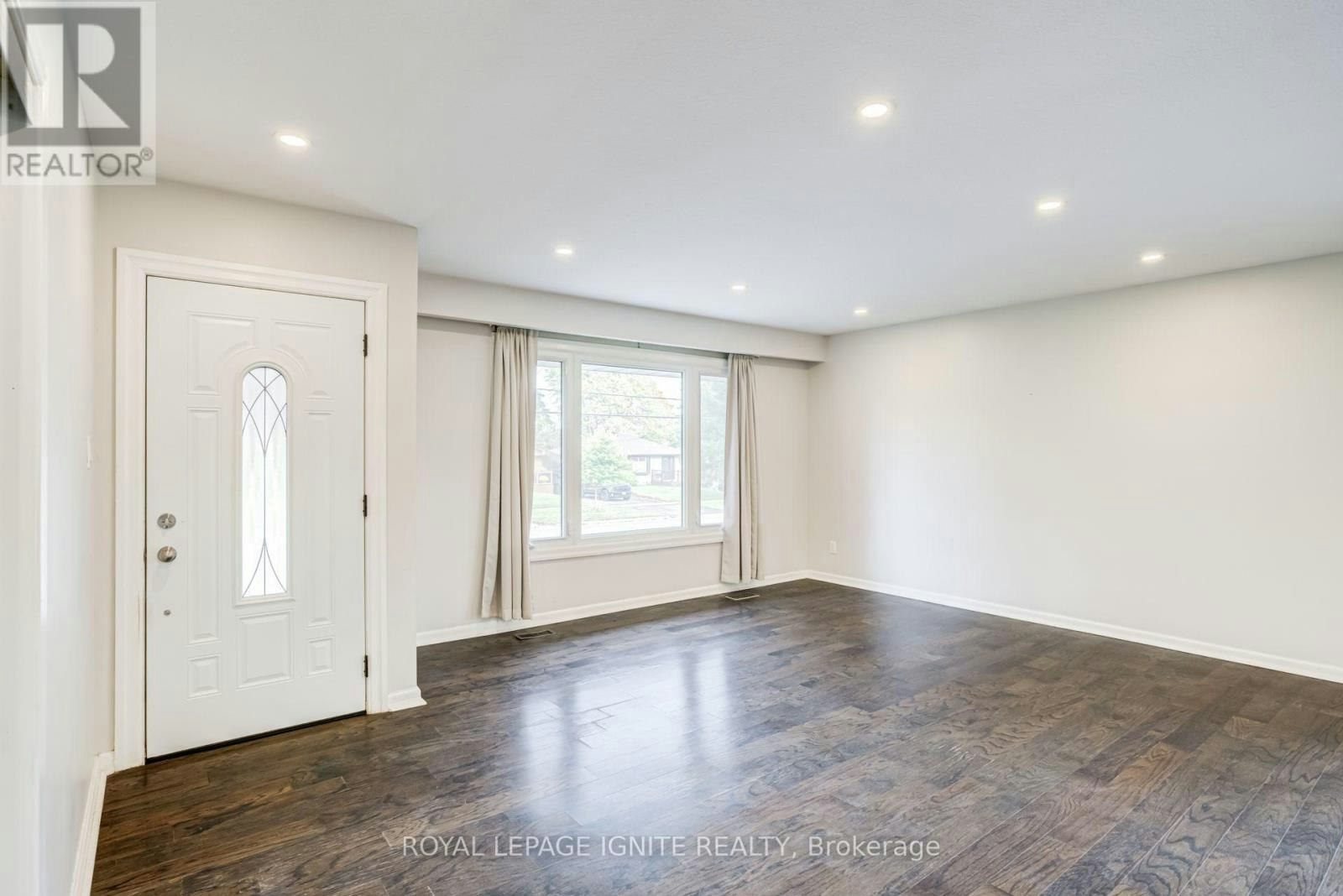620 Central Park Boulevard N, Oshawa, ON, L1G 6A4 - 8