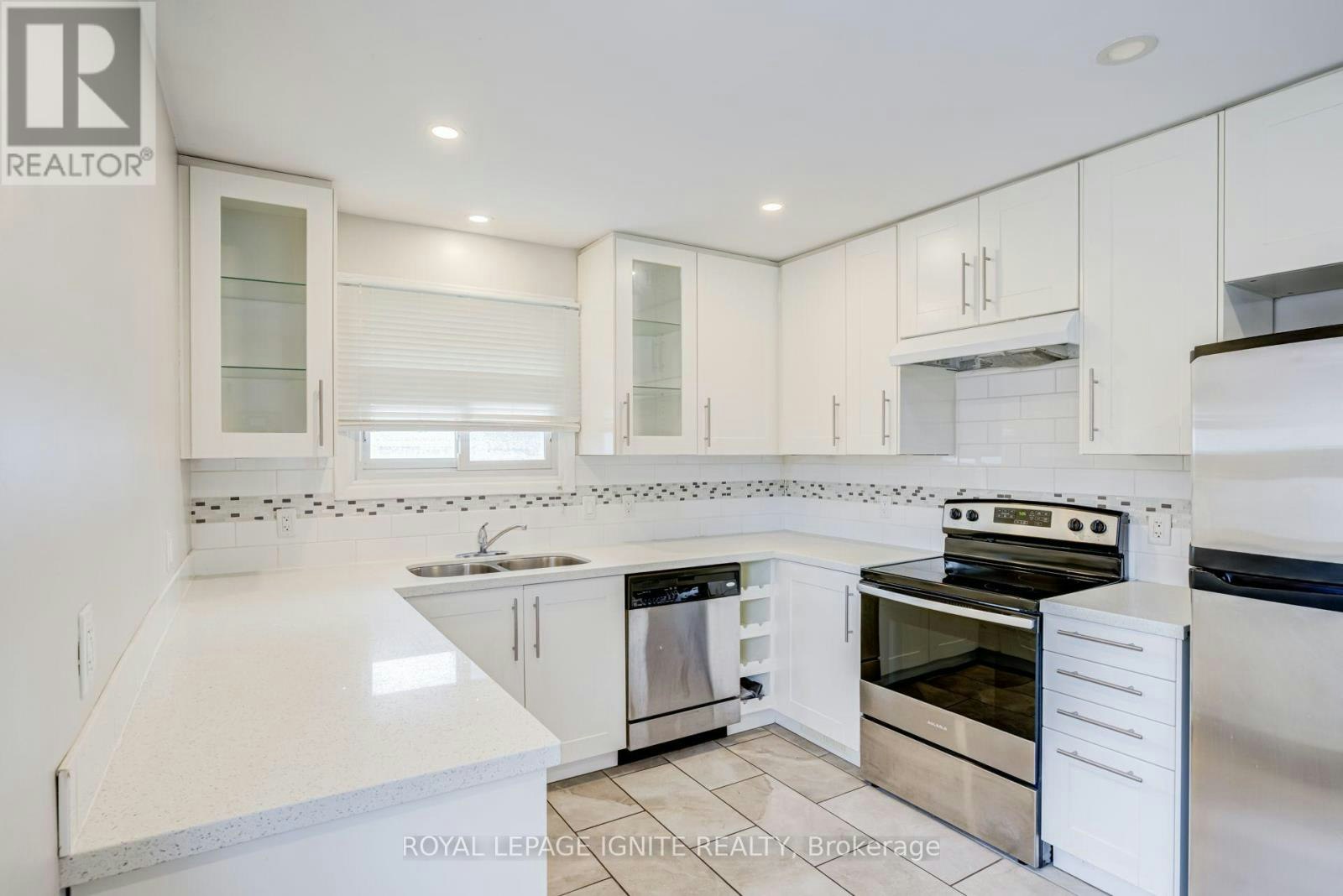 620 Central Park Boulevard N, Oshawa, ON, L1G 6A4 - 20