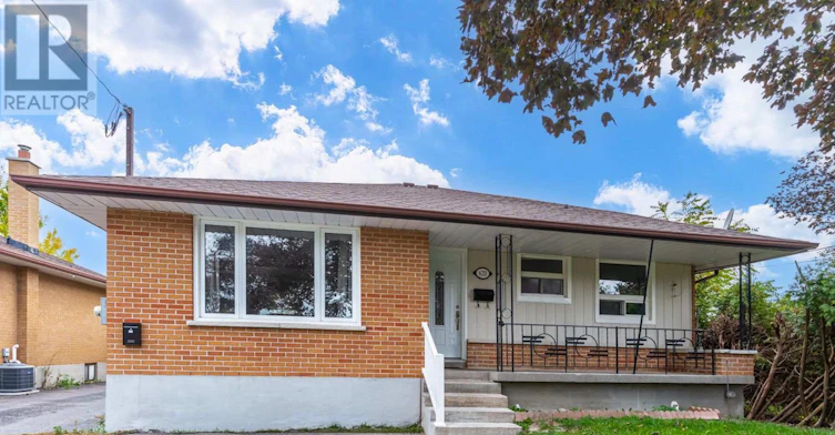 620 Central Park Boulevard N, Oshawa, ON, L1G 6A4 - 2