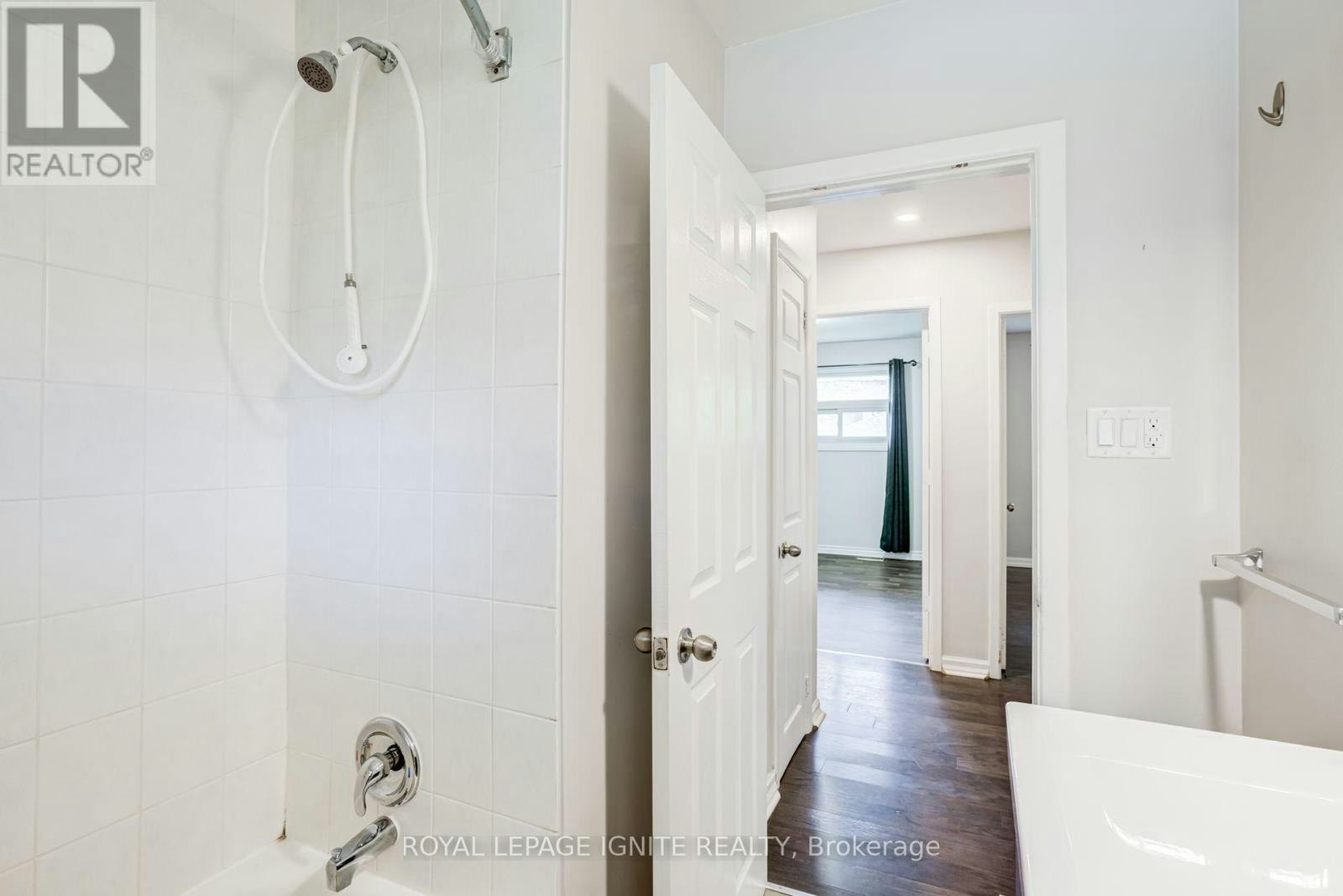 620 Central Park Boulevard N, Oshawa, ON, L1G 6A4 - 39