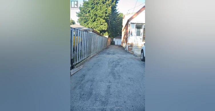 BSMT-1001 Pharmacy Avenue, Toronto, ON, M1R 2G5