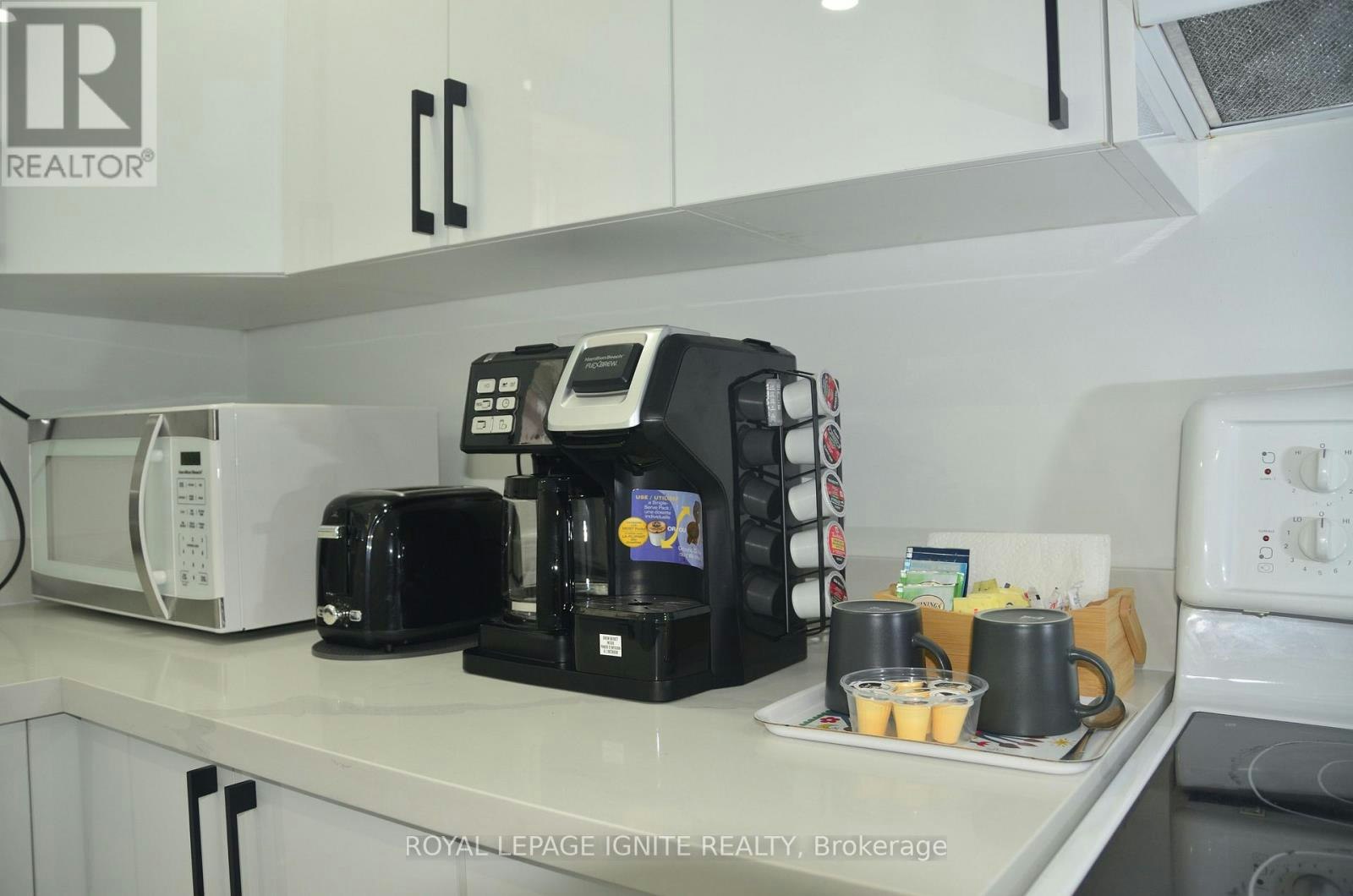 BSMT-1001 Pharmacy Avenue, Toronto, ON, M1R 2G5 - 6