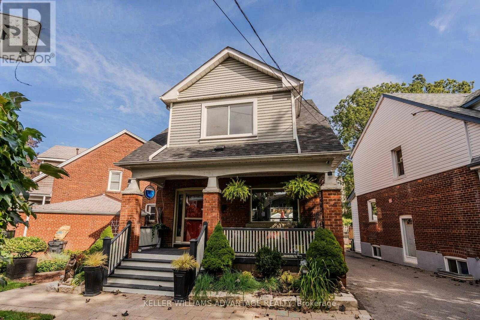5 Hemlock Avenue, Toronto, ON, M4L 3E9
