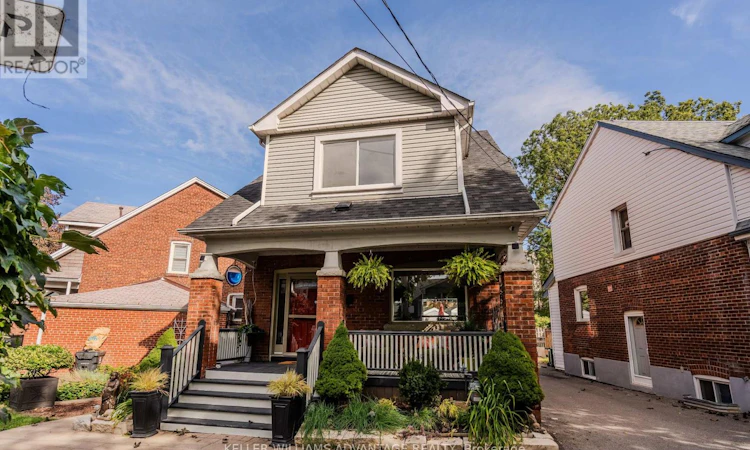 5 Hemlock Avenue