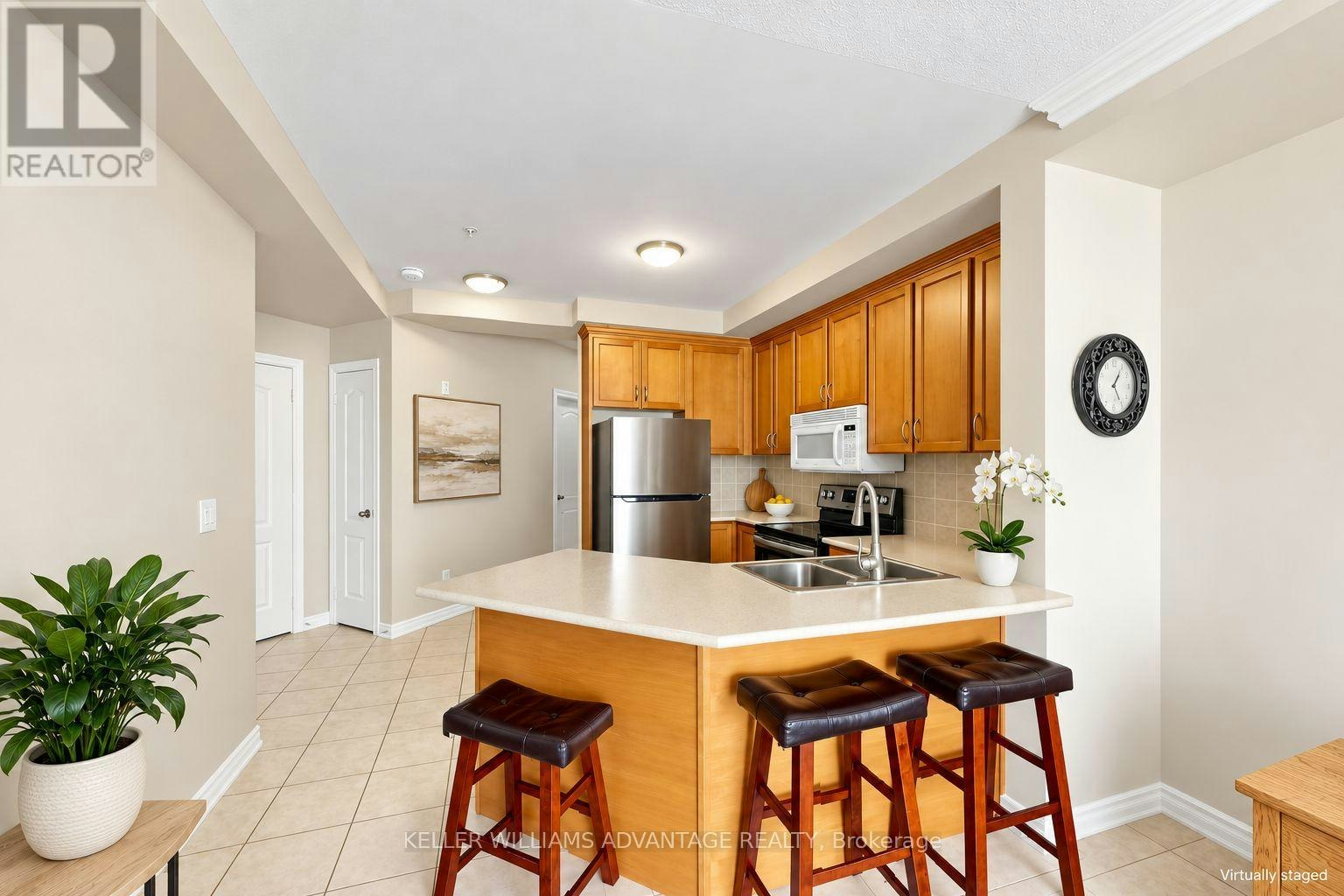 407-112 Simcoe Road, Bradford West Gwillimbury, ON, L3Z 1Y2 - 3