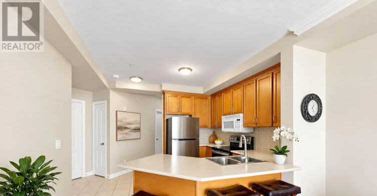 407-112 Simcoe Road, Bradford West Gwillimbury, ON, L3Z 1Y2 - 3