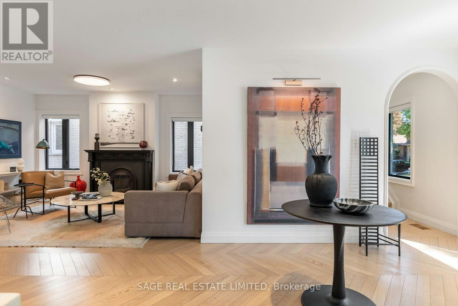 6 Westrose Avenue, Toronto, ON, M8X 2A1