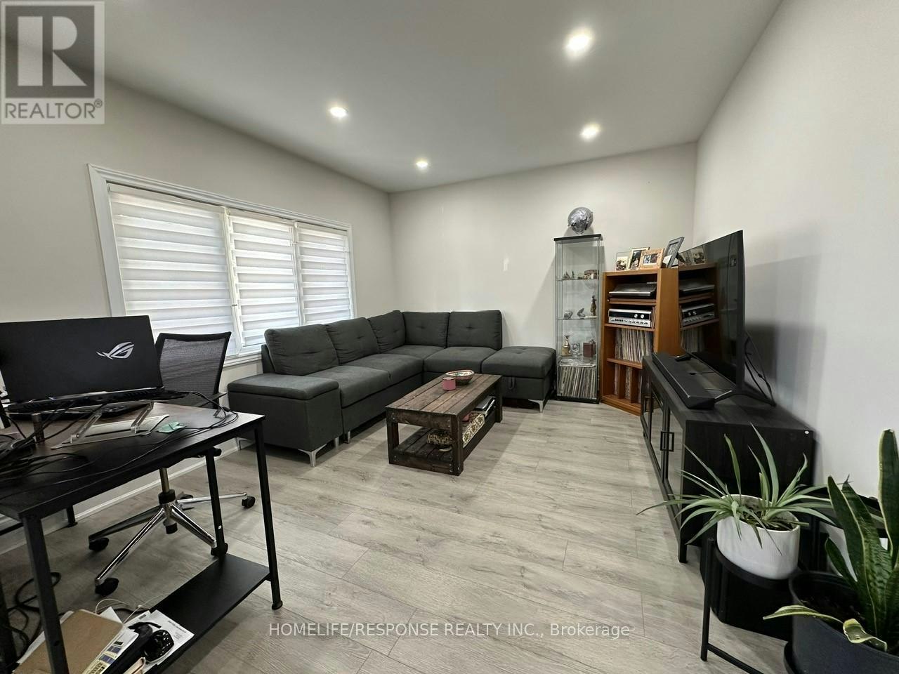 88 Shelby Avenue, Hamilton, ON, L8H 5L5 - 3