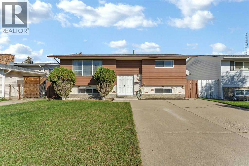 914 17 Street NE, Medicine Hat, AB, T1C 1M6