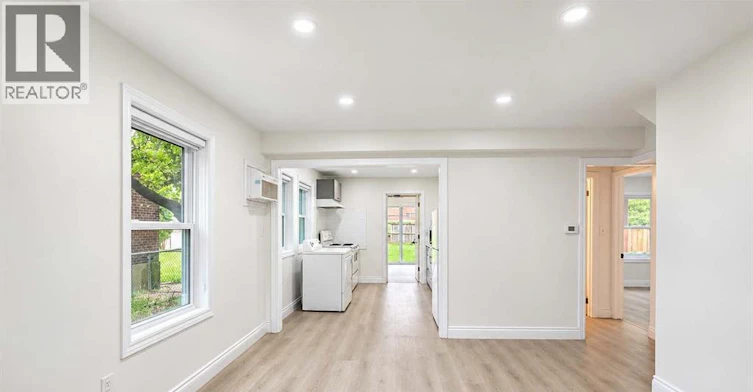 3272 Edison Street, Windsor, ON, N9C 1S2 - 3