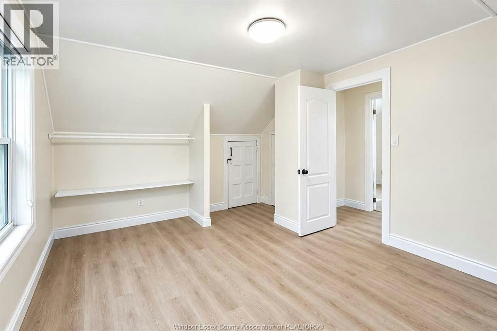 3272 Edison Street, Windsor, ON, N9C 1S2 - 9