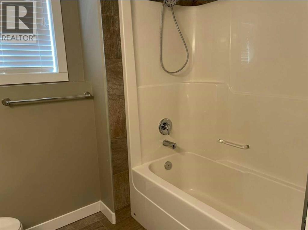A(DN-9429 88 Street, Grande Prairie, AB, T8X 0H2 - 6