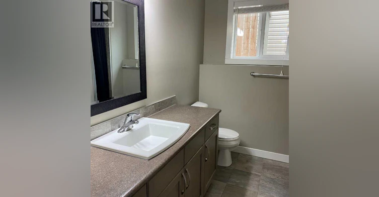 A(DN-9429 88 Street, Grande Prairie, AB, T8X 0H2 - 5