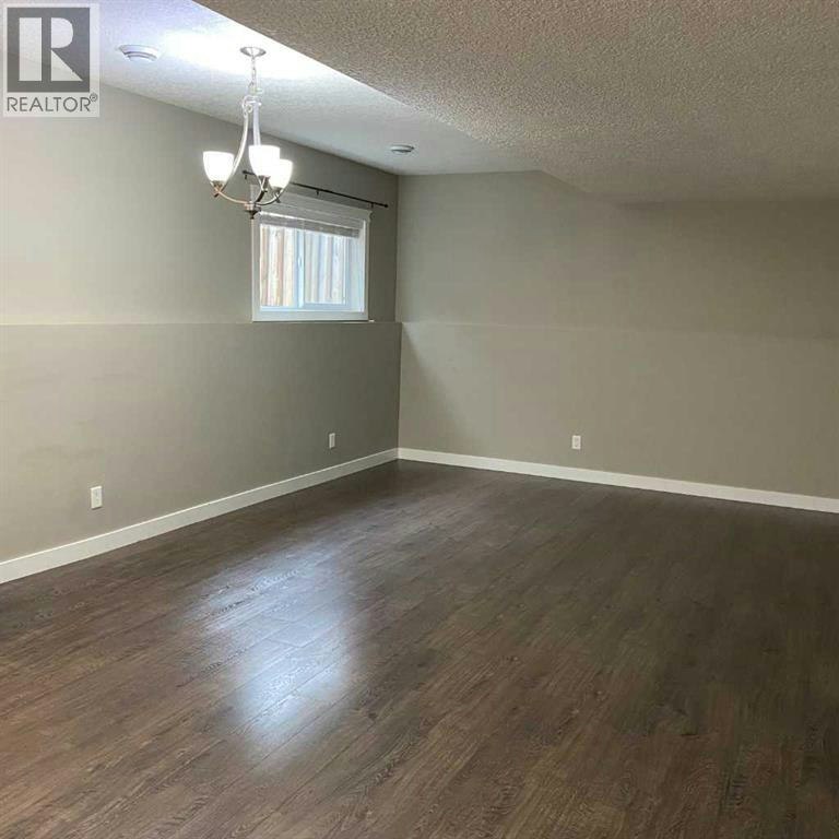 A(DN-9429 88 Street, Grande Prairie, AB, T8X 0H2 - 3