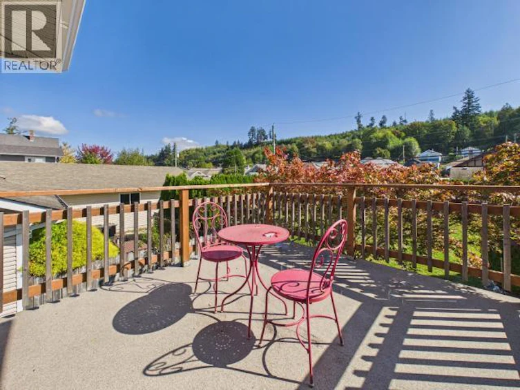 5726 Marine Avenue, Powell River, BC, V8A 2M4 - 31