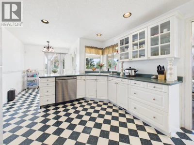 5726 Marine Avenue - 5