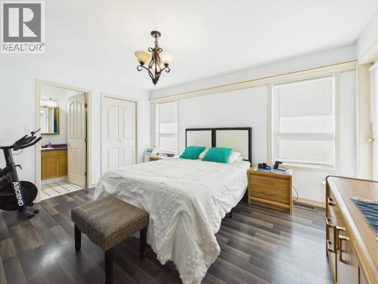 5726 Marine Avenue, Powell River, BC, V8A 2M4 - 18