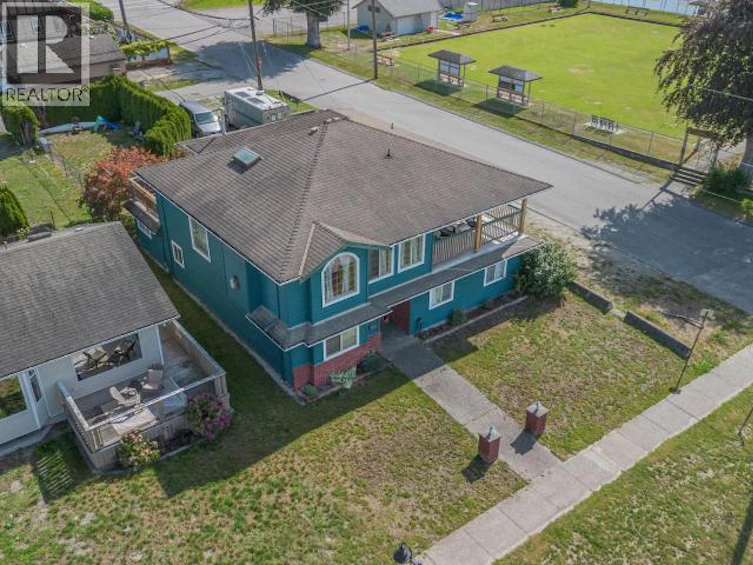 5726 Marine Avenue, Powell River, BC, V8A 2M4 - 56