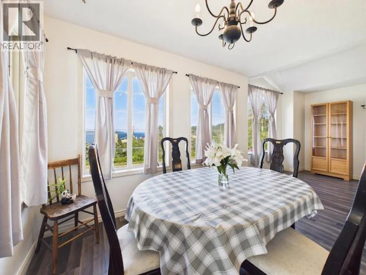 5726 Marine Avenue, Powell River, BC, V8A 2M4 - 13