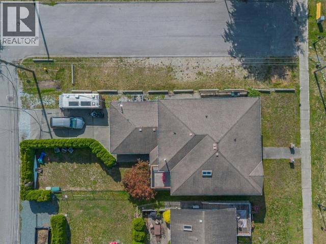 5726 Marine Avenue, Powell River, BC, V8A 2M4 - 55