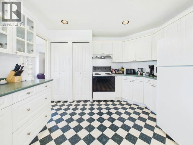 5726 Marine Avenue, Powell River, BC, V8A 2M4 - 10