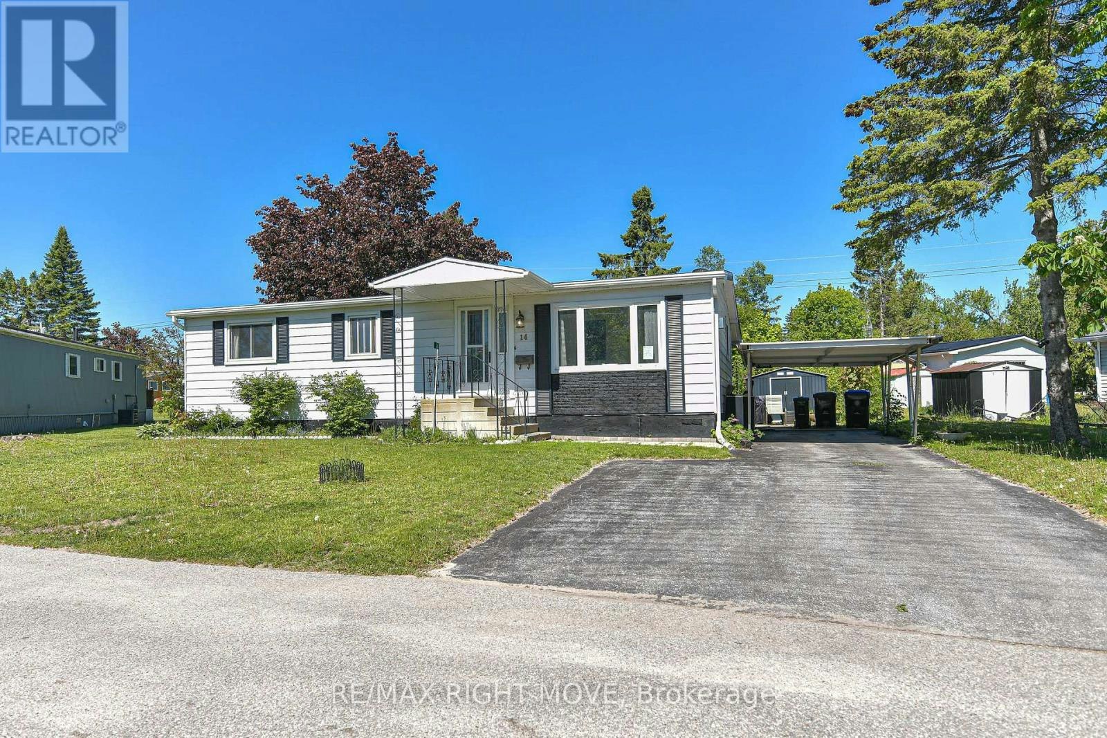 14 Muir Drive, Oro-Medonte, ON, L3V 0P9