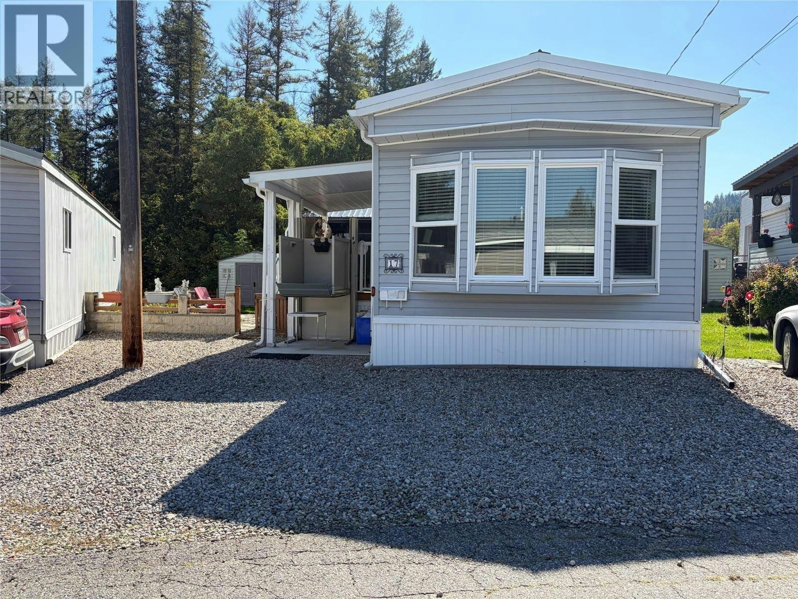 17-1601 Columbia Avenue, Castlegar, BC, V1N 1J1