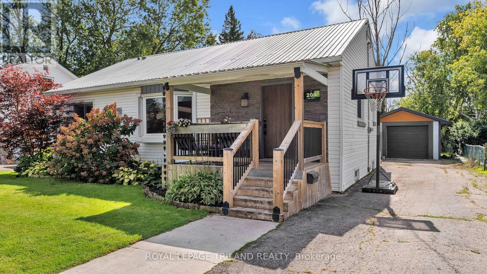 205 Erie Street, St. Thomas, ON, N5R 2N7