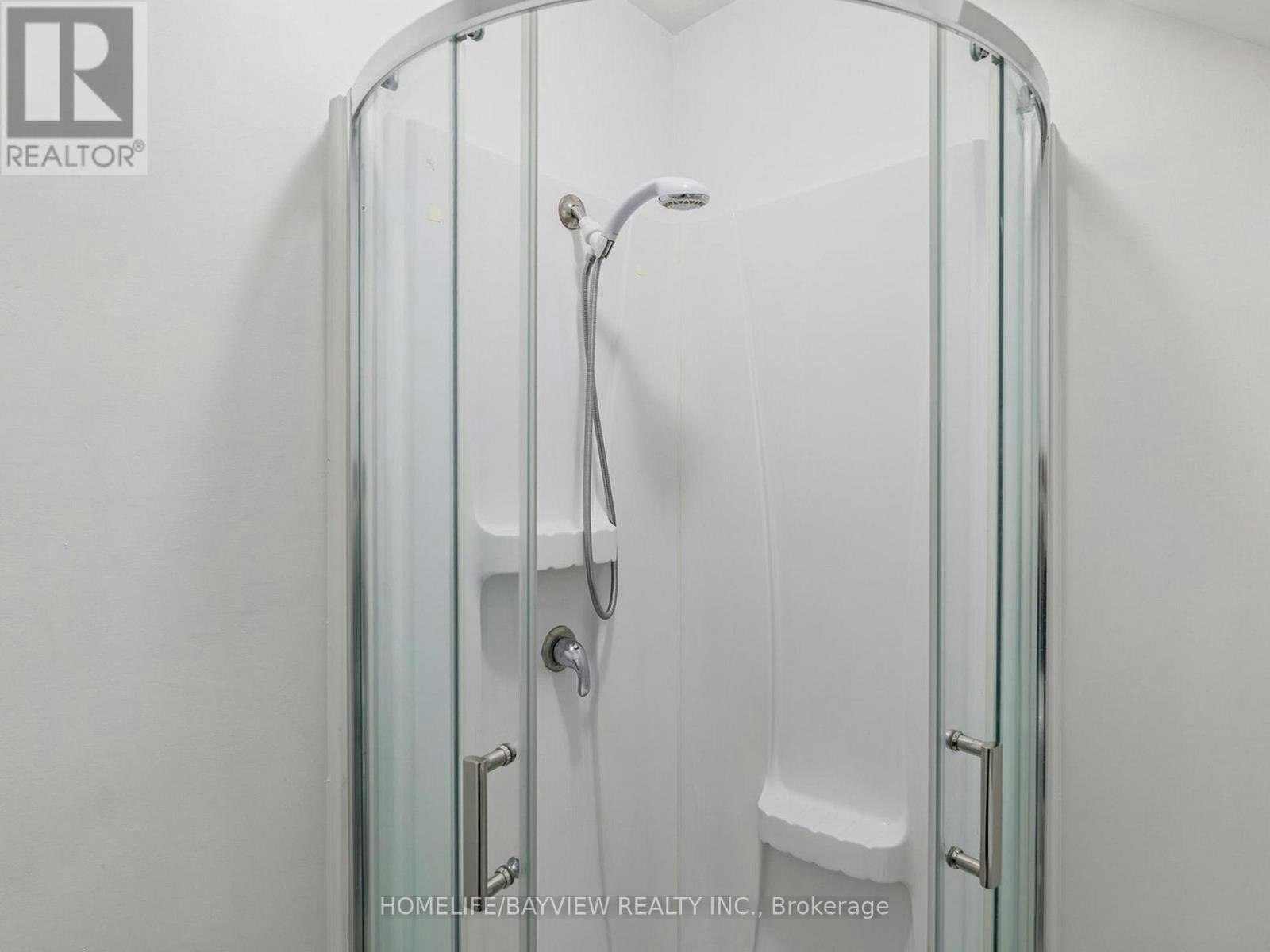 MAIN 27 Second Floors Bedle Avenue, Toronto, ON, M2H 1K7 - 21