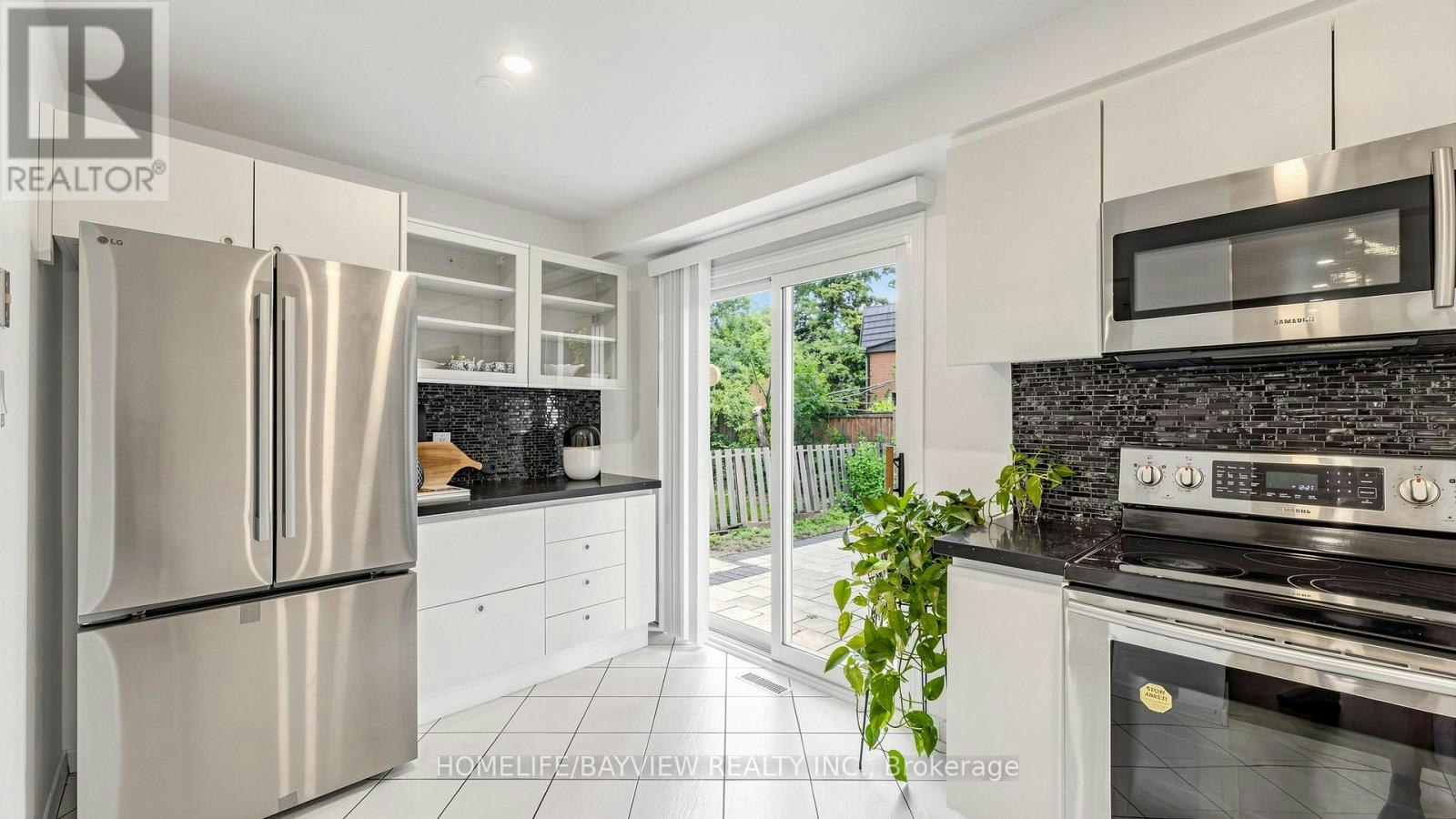MAIN 27 Second Floors Bedle Avenue, Toronto, ON, M2H 1K7 - 15