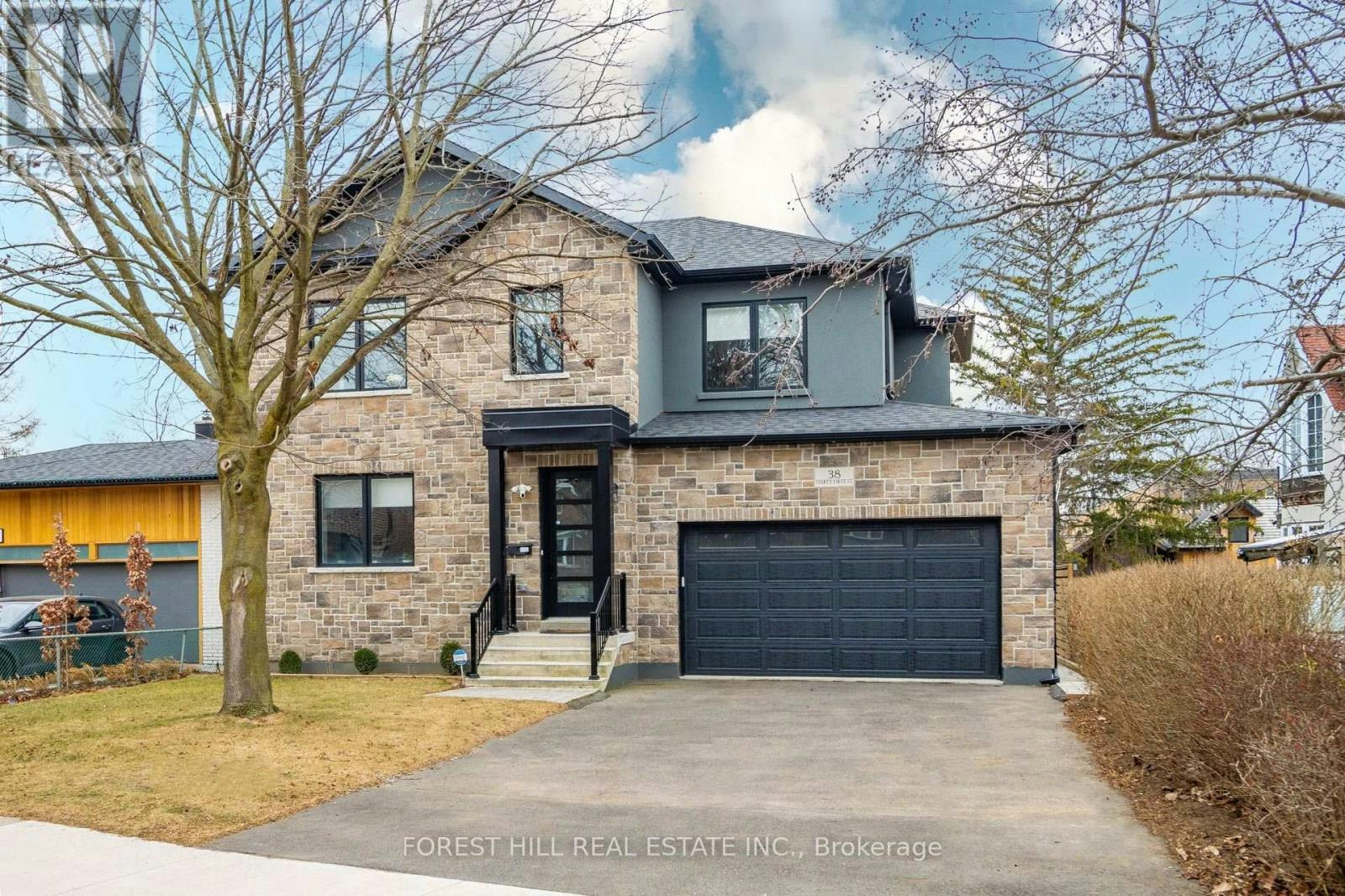38 Thirty First Street, Toronto, ON, M8W 3E9