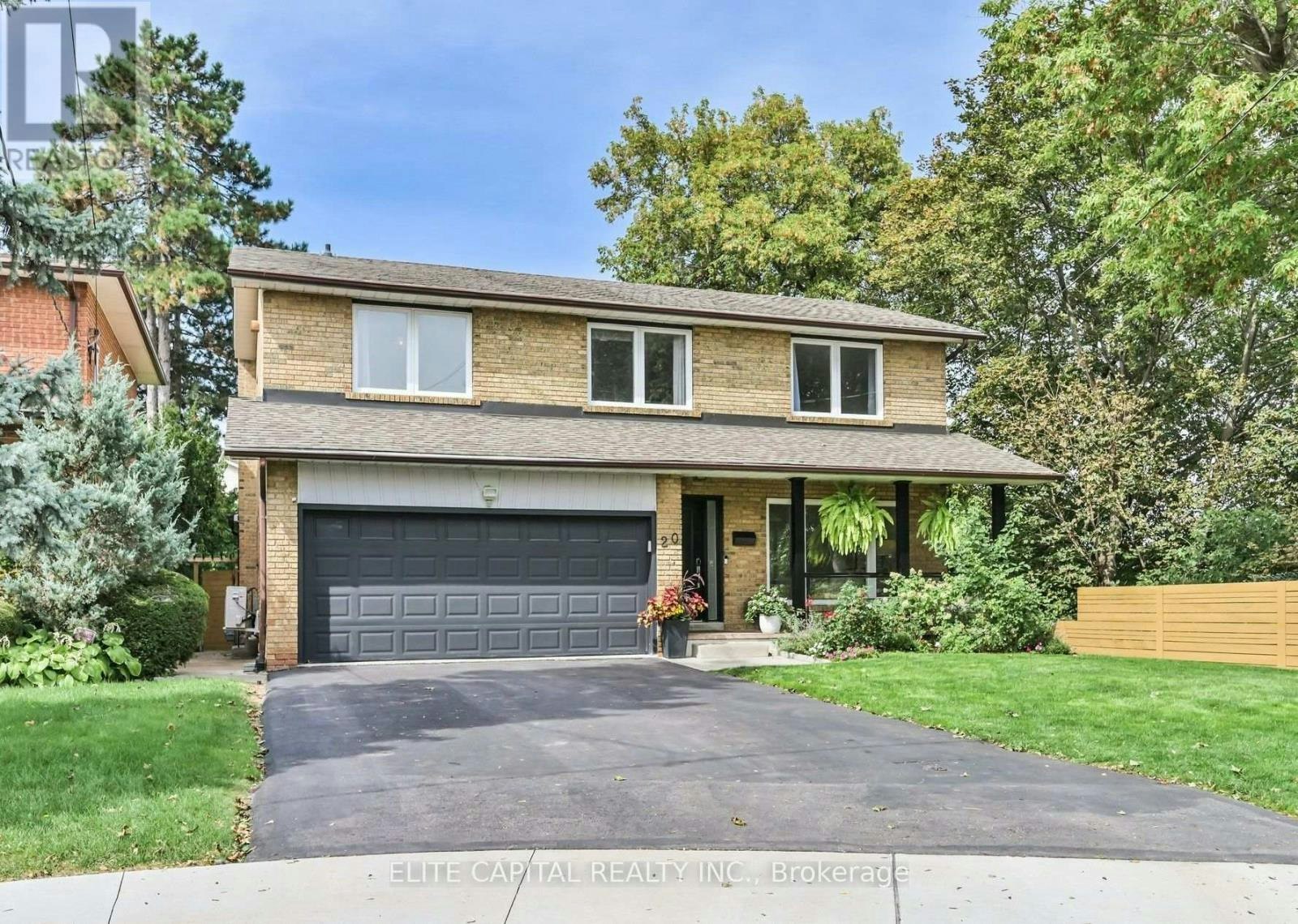 20 Raymore Drive, Toronto, ON, M9P 1W5