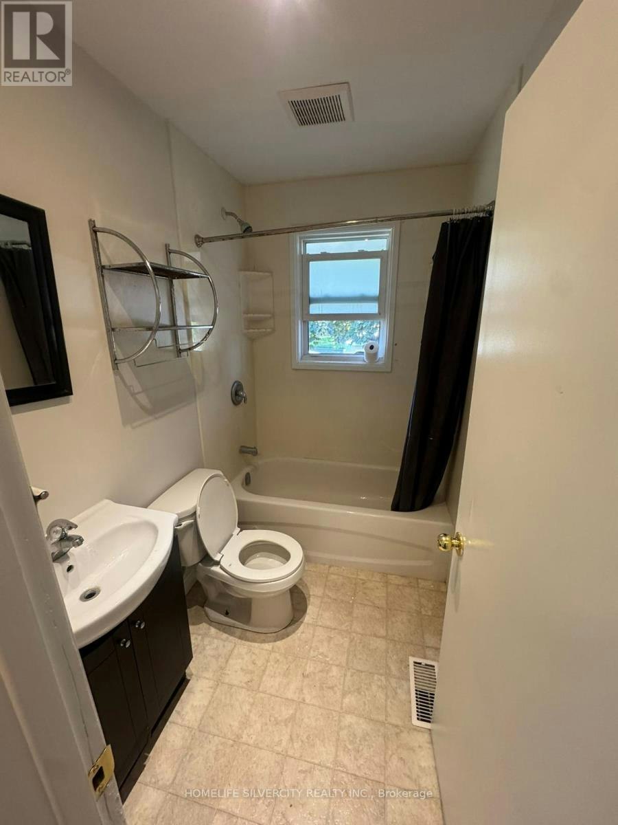 276 Sunview Street, Waterloo, ON, N2L 3V9 - 7