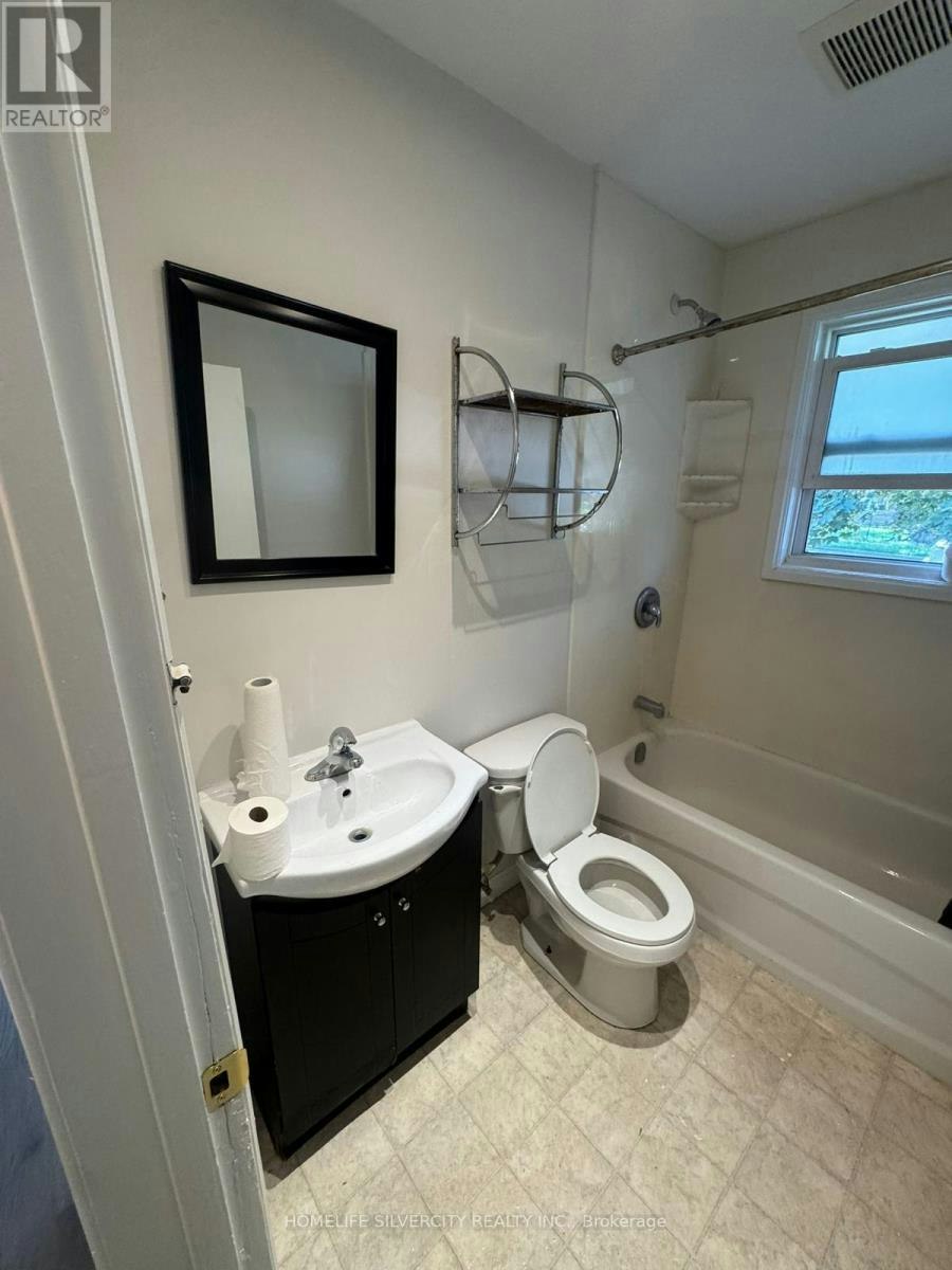 276 Sunview Street, Waterloo, ON, N2L 3V9 - 13