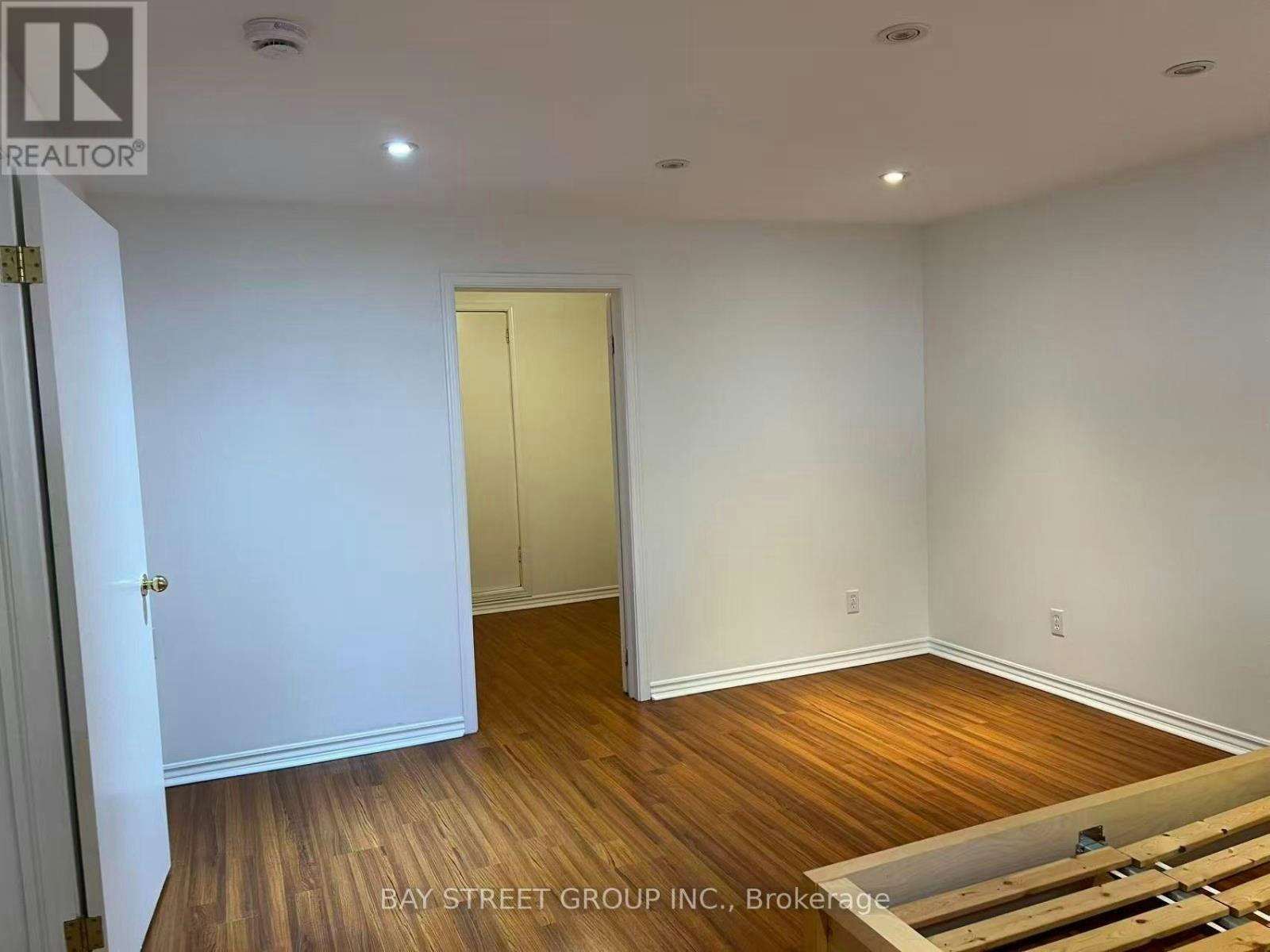 29 Harnish Crescent, Toronto, ON, M2M 2C2 - 10